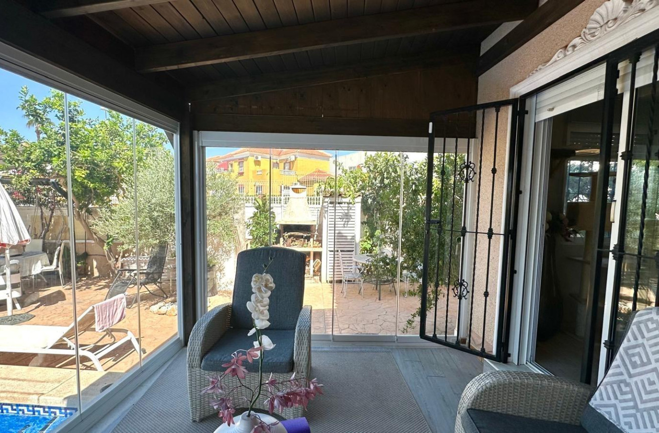 Odsprzedaż - Villa - Orihuela Costa - La Regia