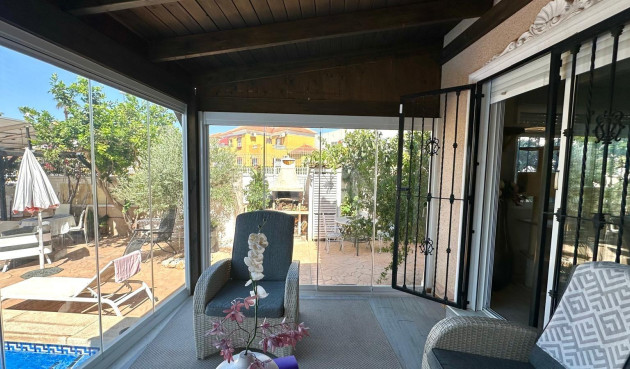 Odsprzedaż - Villa - Orihuela Costa - La Regia