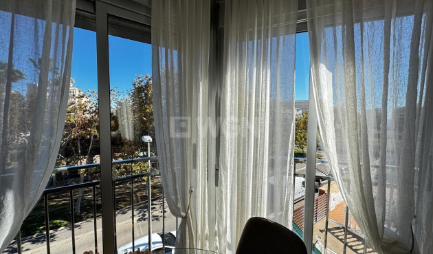 Odsprzedaż - Mieszkanie w bloku - Torrevieja - Playa del Cura