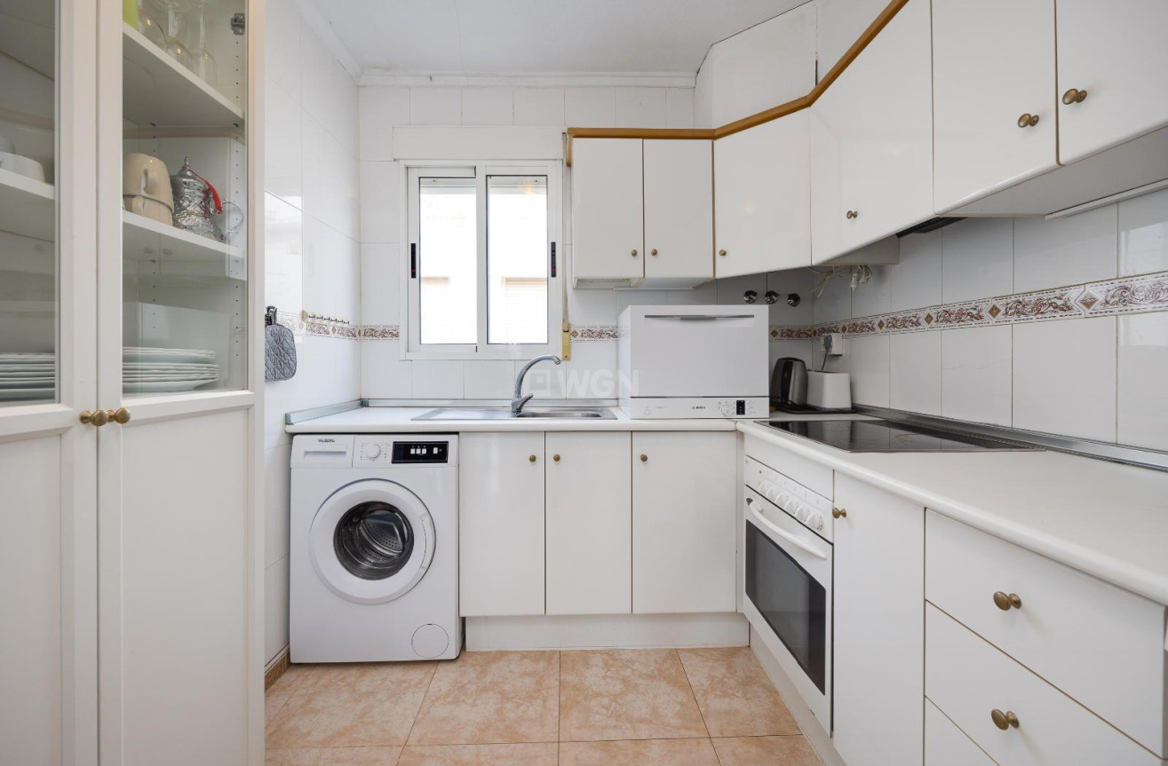 Odsprzedaż - Bungalow - Torrevieja - La Siesta - El Salado - Torreta