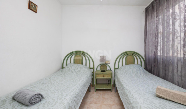 Odsprzedaż - Bungalow - Torrevieja - La Siesta - El Salado - Torreta