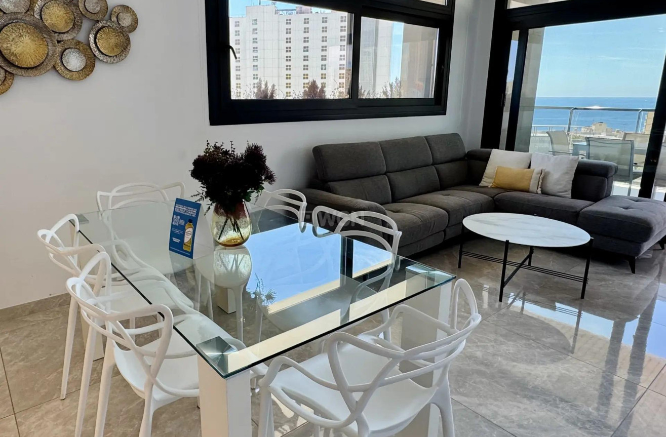 Odsprzedaż - Mieszkanie w bloku - Benidorm - Playa de Poniente