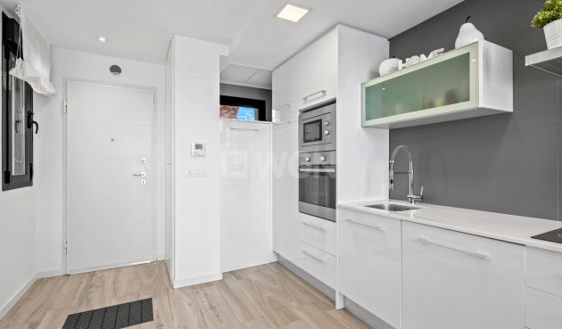 Odsprzedaż - Villa - Orihuela Costa - Cabo Roig