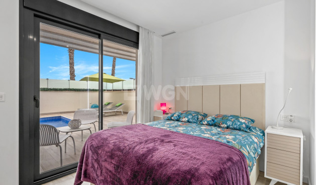 Odsprzedaż - Villa - Orihuela Costa - Cabo Roig