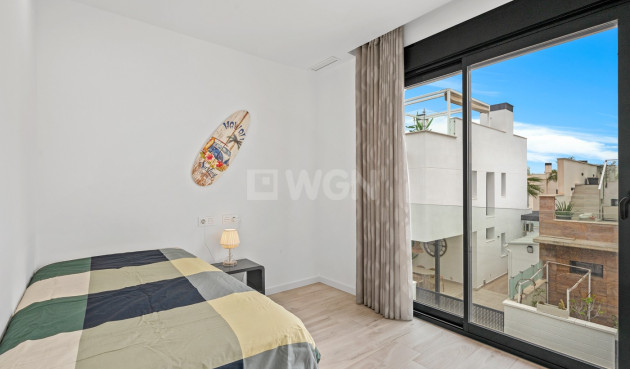 Odsprzedaż - Villa - Orihuela Costa - Cabo Roig