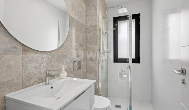 Odsprzedaż - Villa - Orihuela Costa - Cabo Roig