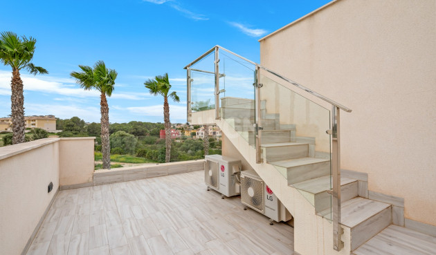 Odsprzedaż - Villa - Orihuela Costa - Cabo Roig