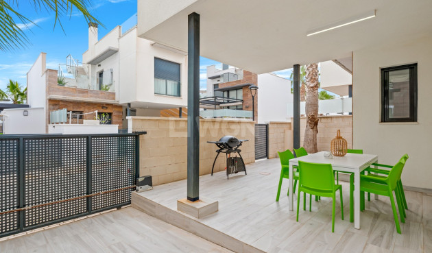 Odsprzedaż - Villa - Orihuela Costa - Cabo Roig