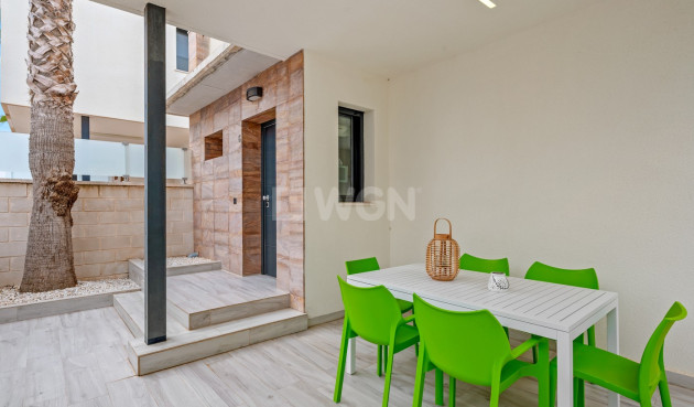 Odsprzedaż - Villa - Orihuela Costa - Cabo Roig