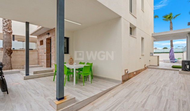 Odsprzedaż - Villa - Orihuela Costa - Cabo Roig