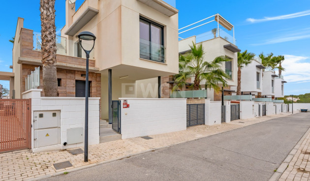 Odsprzedaż - Villa - Orihuela Costa - Cabo Roig