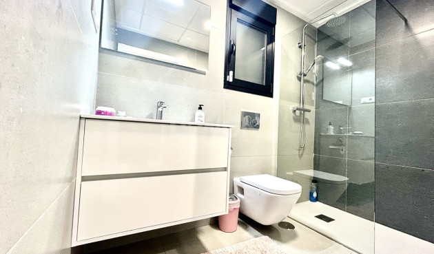 Wiederverkauf - Villa - Los Balcones - Costa Blanca