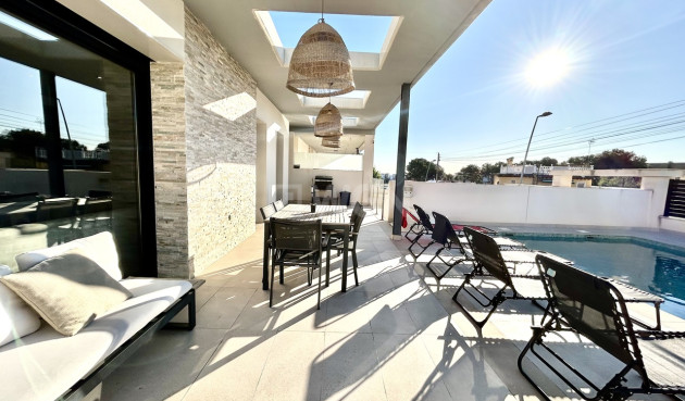 Wiederverkauf - Villa - Los Balcones - Costa Blanca