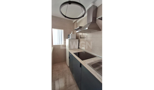 Wiederverkauf - Wohnung - Torrevieja - La Mata Pueblo