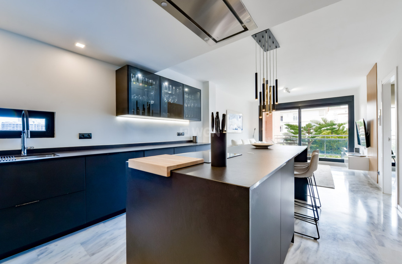 Resale - Apartment / flat - Villajoyosa - La Cala