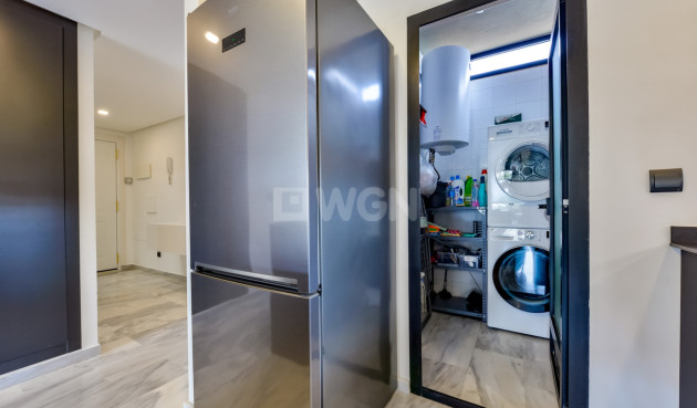 Resale - Apartment / flat - Villajoyosa - La Cala