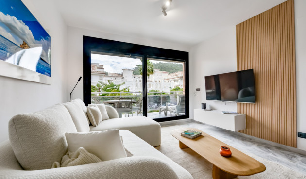 Resale - Apartment / flat - Villajoyosa - La Cala