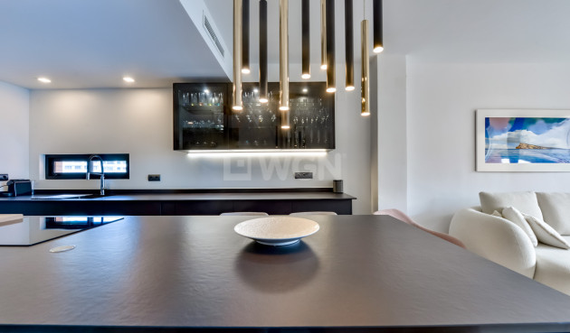 Resale - Apartment / flat - Villajoyosa - La Cala