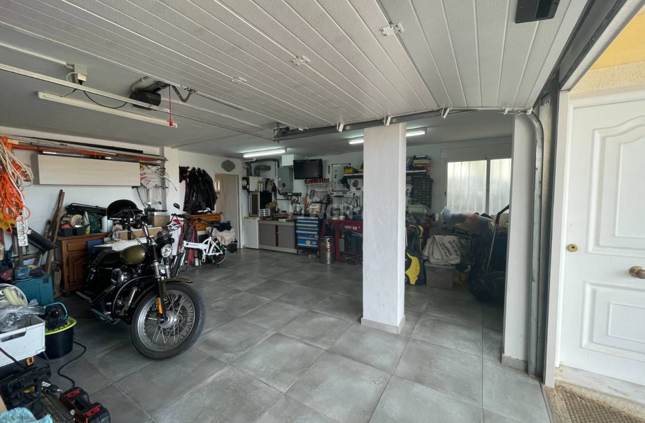 Odsprzedaż - Villa - San Fulgencio - Costa Blanca