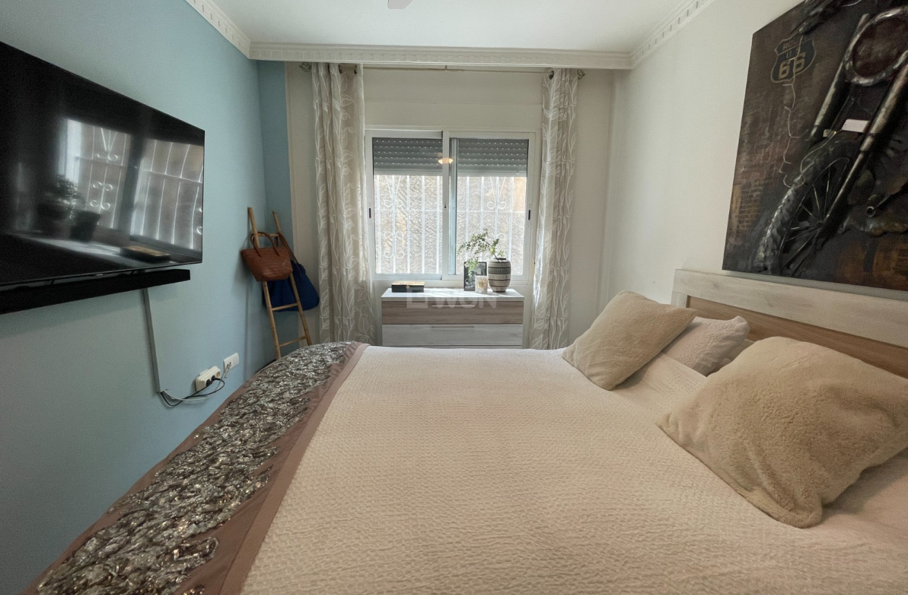 Odsprzedaż - Villa - San Fulgencio - Costa Blanca