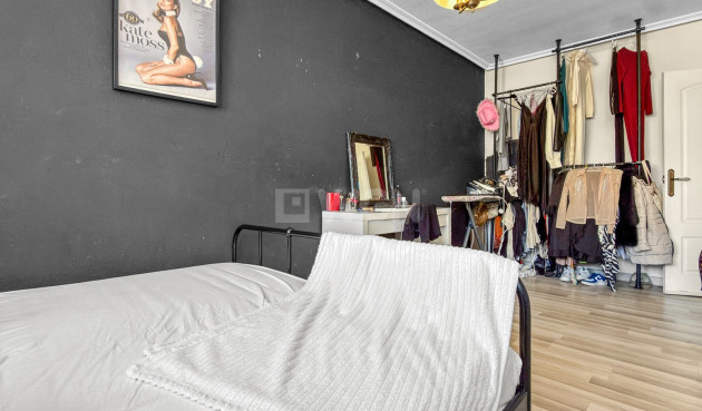 Odsprzedaż - Kamienica - Orihuela Costa - Costa Blanca