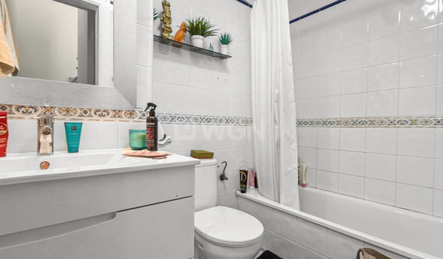 Odsprzedaż - Kamienica - Orihuela Costa - Costa Blanca