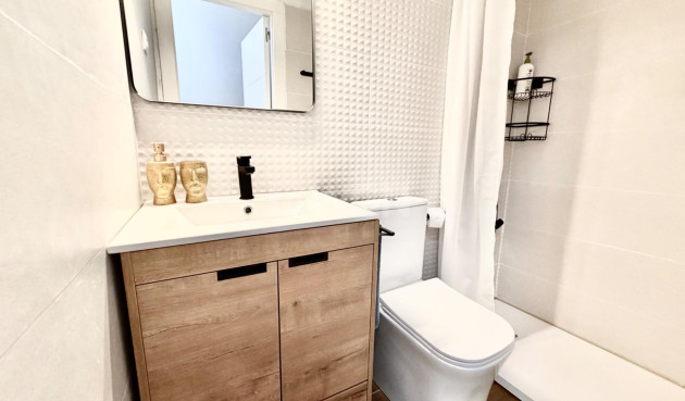 Wiederverkauf - Wohnung - Torrevieja - La Mata Pueblo