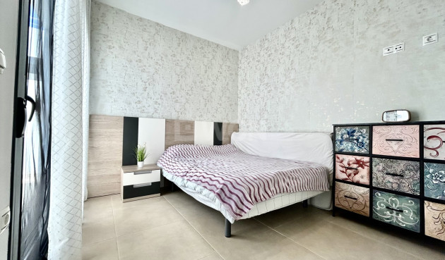 Odsprzedaż - Kamienica - Los Dolses - Inland