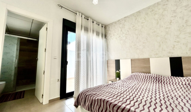 Odsprzedaż - Kamienica - Los Dolses - Inland