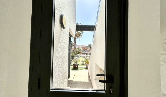 Odsprzedaż - Kamienica - Los Dolses - Inland