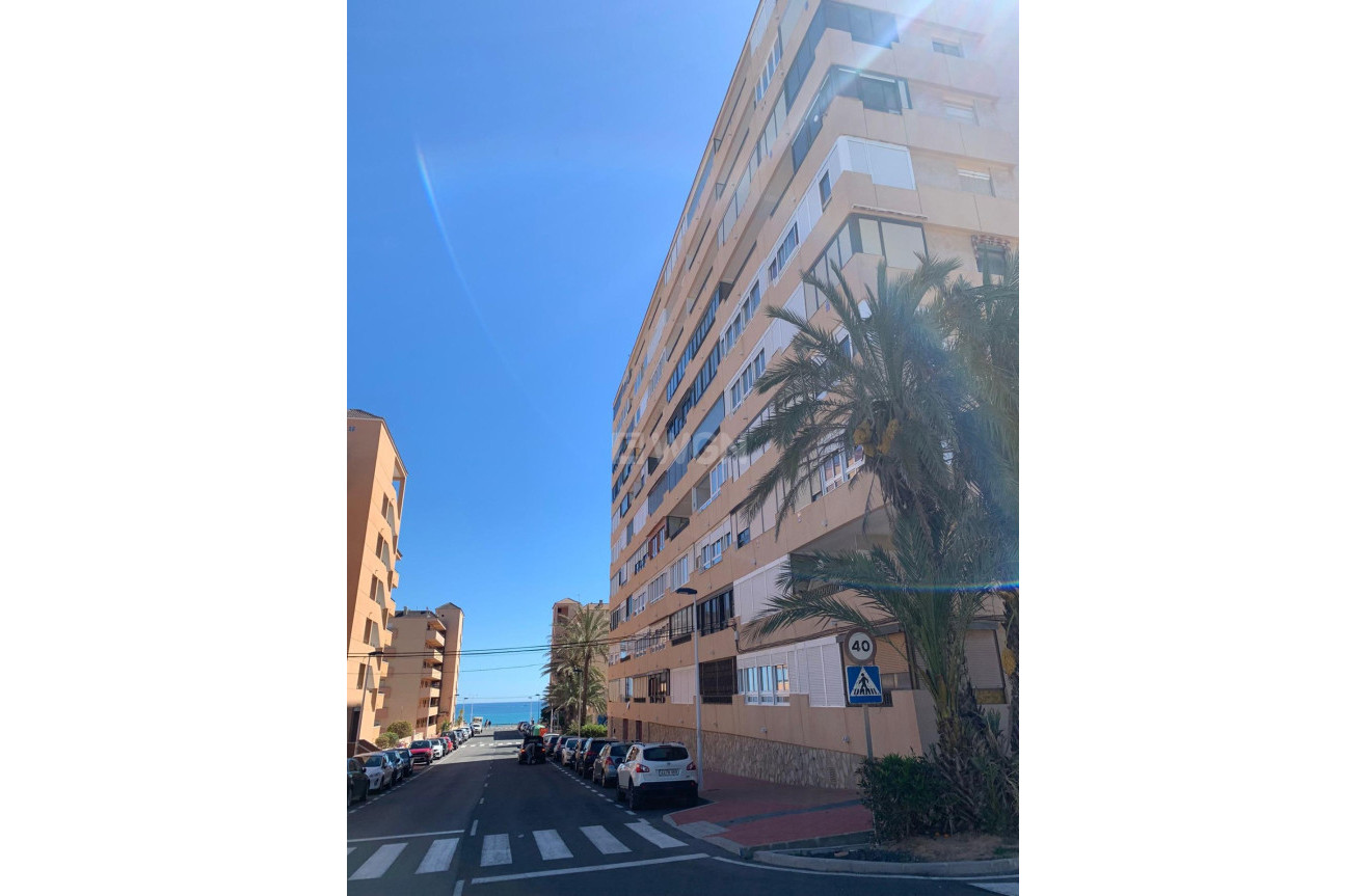 Wiederverkauf - Wohnung - Torrevieja - Cabo Cervera