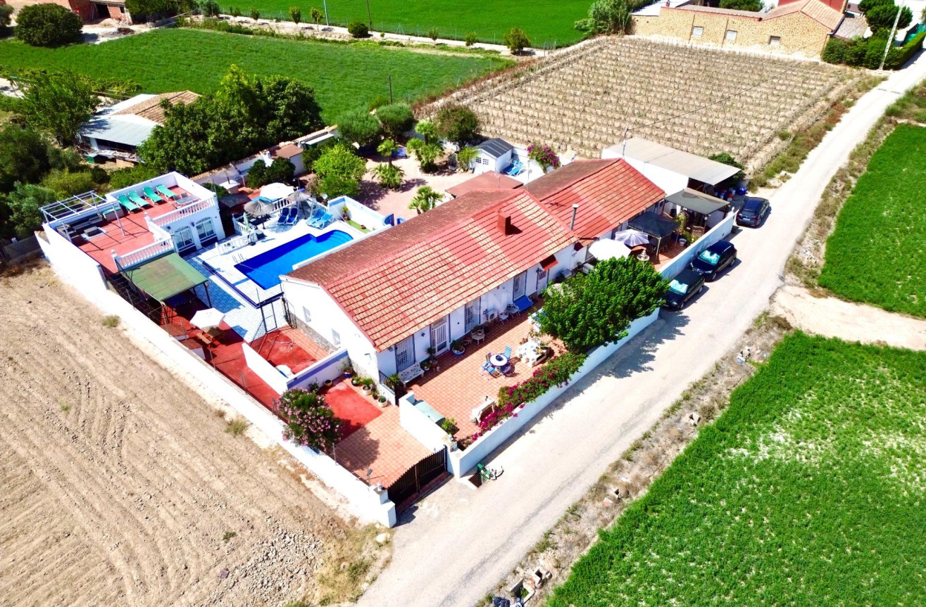 Odsprzedaż - Villa - Dolores - Comunidad Valenciana