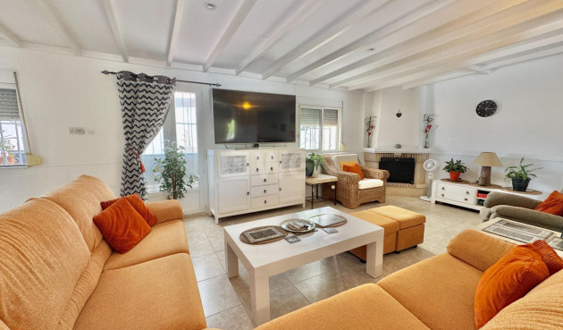 Odsprzedaż - Villa - Dolores - Comunidad Valenciana