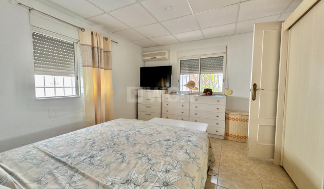 Odsprzedaż - Villa - Dolores - Comunidad Valenciana