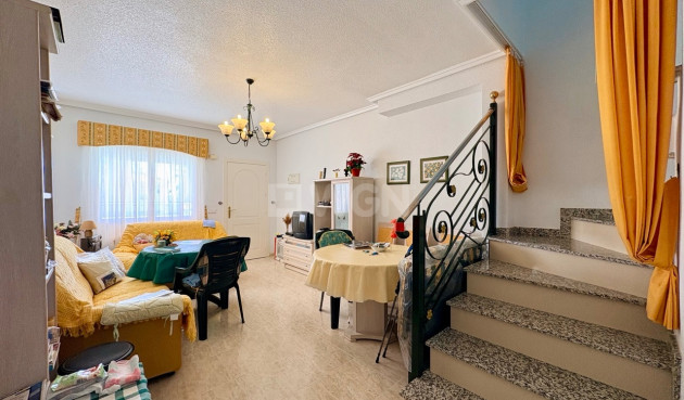 Odsprzedaż - Kamienica - Rojales - Inland