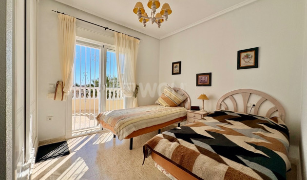 Odsprzedaż - Kamienica - Rojales - Inland