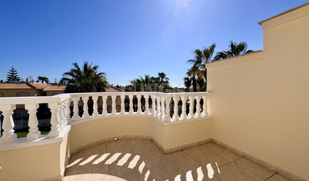 Odsprzedaż - Kamienica - Rojales - Inland