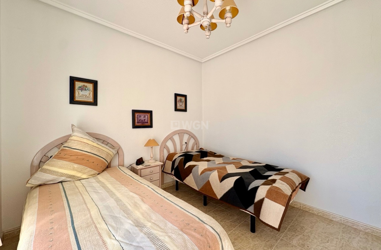 Odsprzedaż - Kamienica - Rojales - Inland