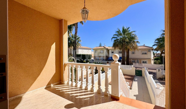 Odsprzedaż - Kamienica - Rojales - Inland