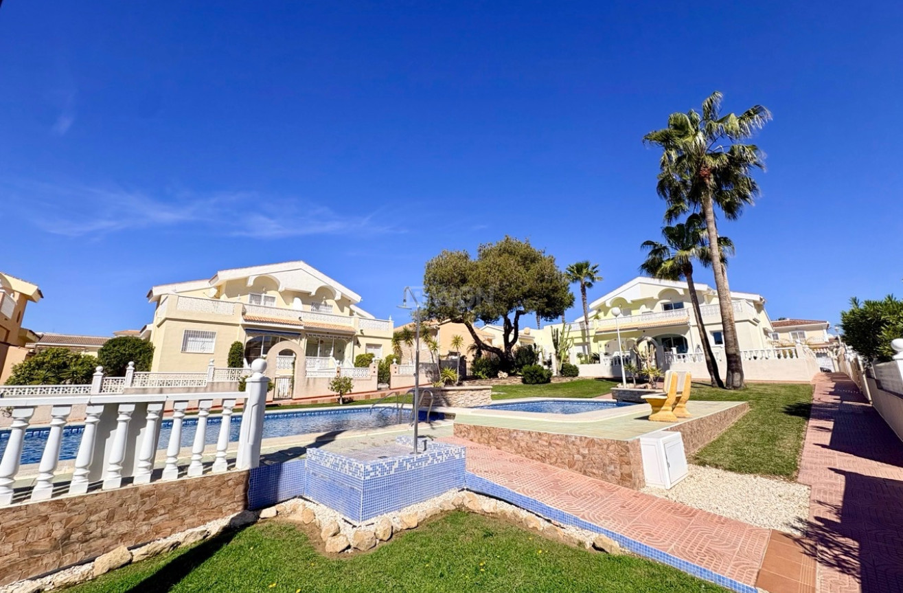 Odsprzedaż - Kamienica - Rojales - Inland