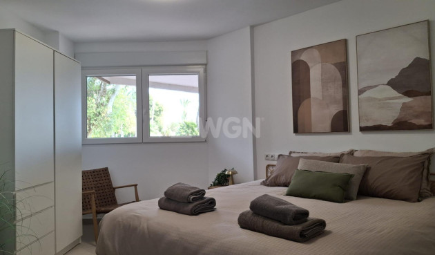 Odsprzedaż - Mieszkanie w bloku - Torrevieja - Acequion