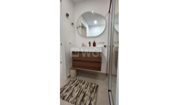 Odsprzedaż - Mieszkanie w bloku - Torrevieja - Acequion