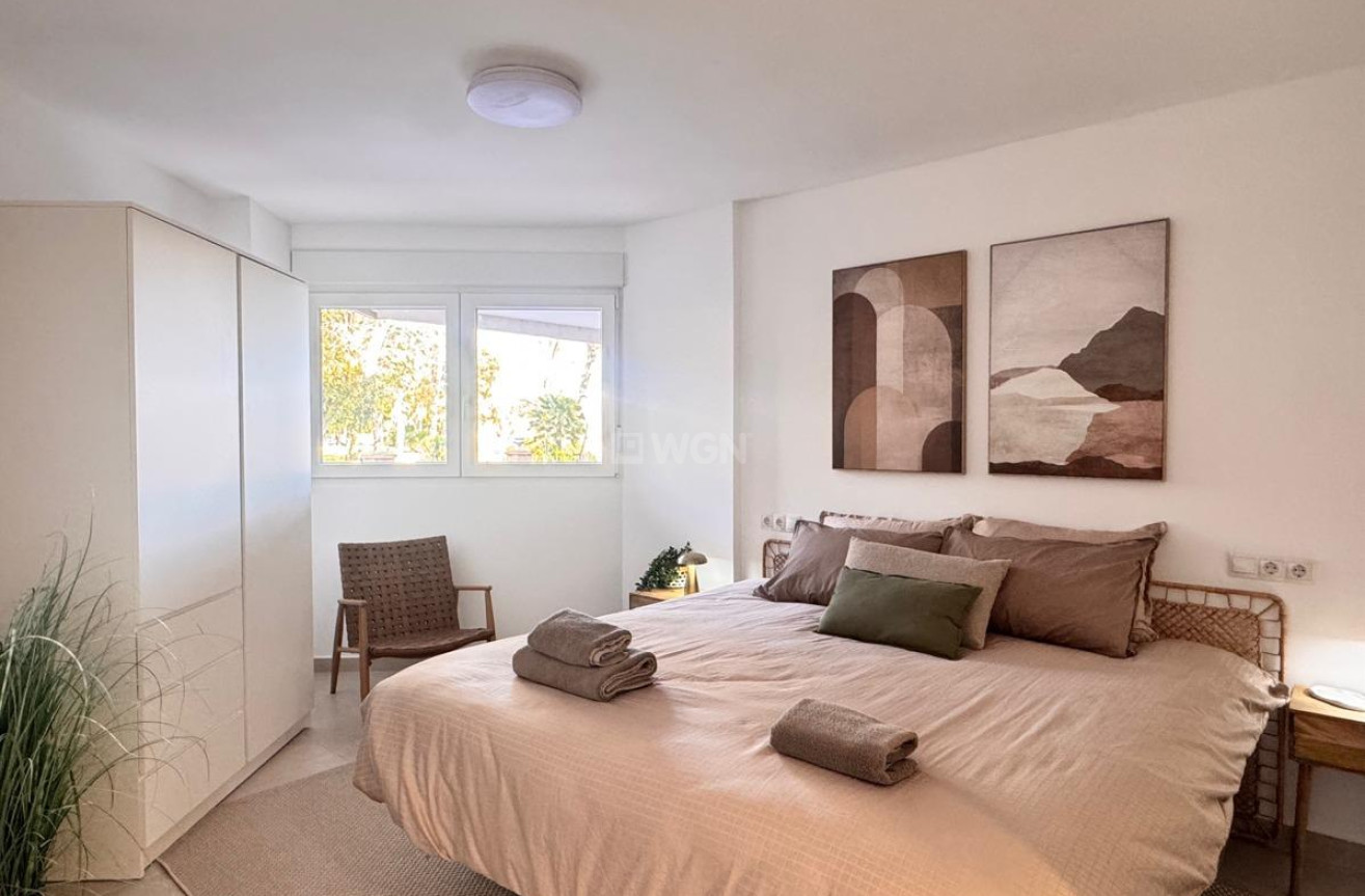 Odsprzedaż - Mieszkanie w bloku - Torrevieja - Acequion