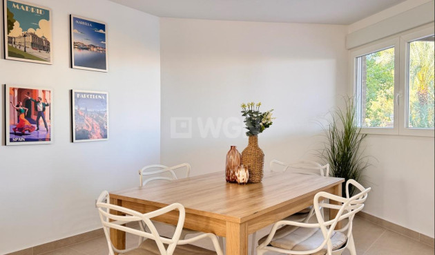 Odsprzedaż - Mieszkanie w bloku - Torrevieja - Acequion