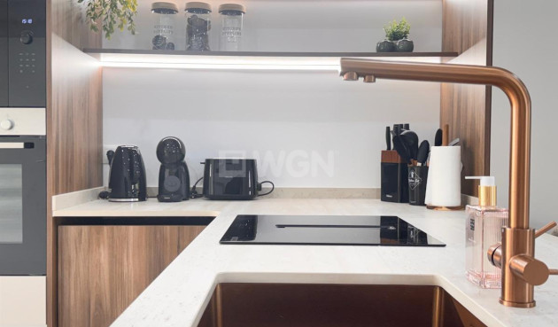 Odsprzedaż - Mieszkanie w bloku - Torrevieja - Acequion