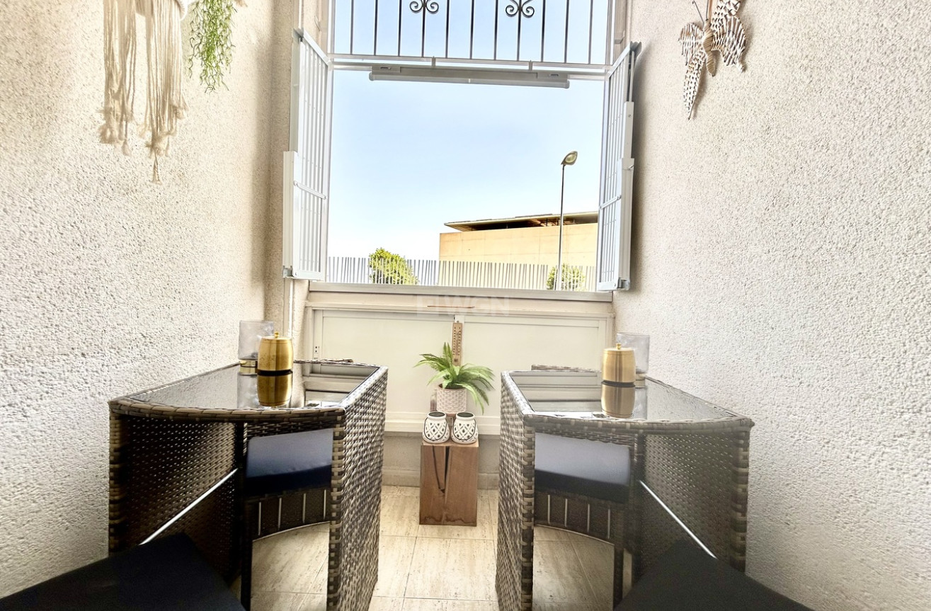 Reventa - Apartamento / piso - Torrevieja - Costa Blanca