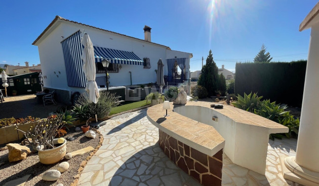 Odsprzedaż - Villa - Alfas del Pí - Costa Blanca