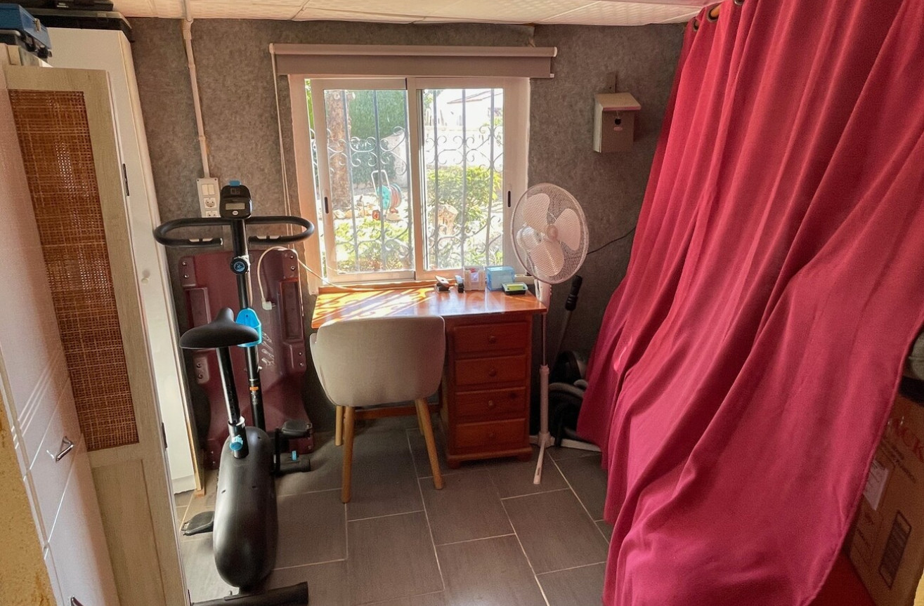 Odsprzedaż - Villa - Alfas del Pí - Costa Blanca