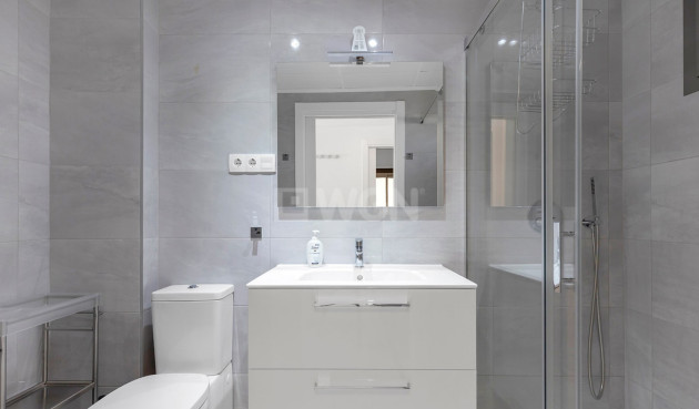 Odsprzedaż - Mieszkanie w bloku - Orihuela Costa - Costa Blanca