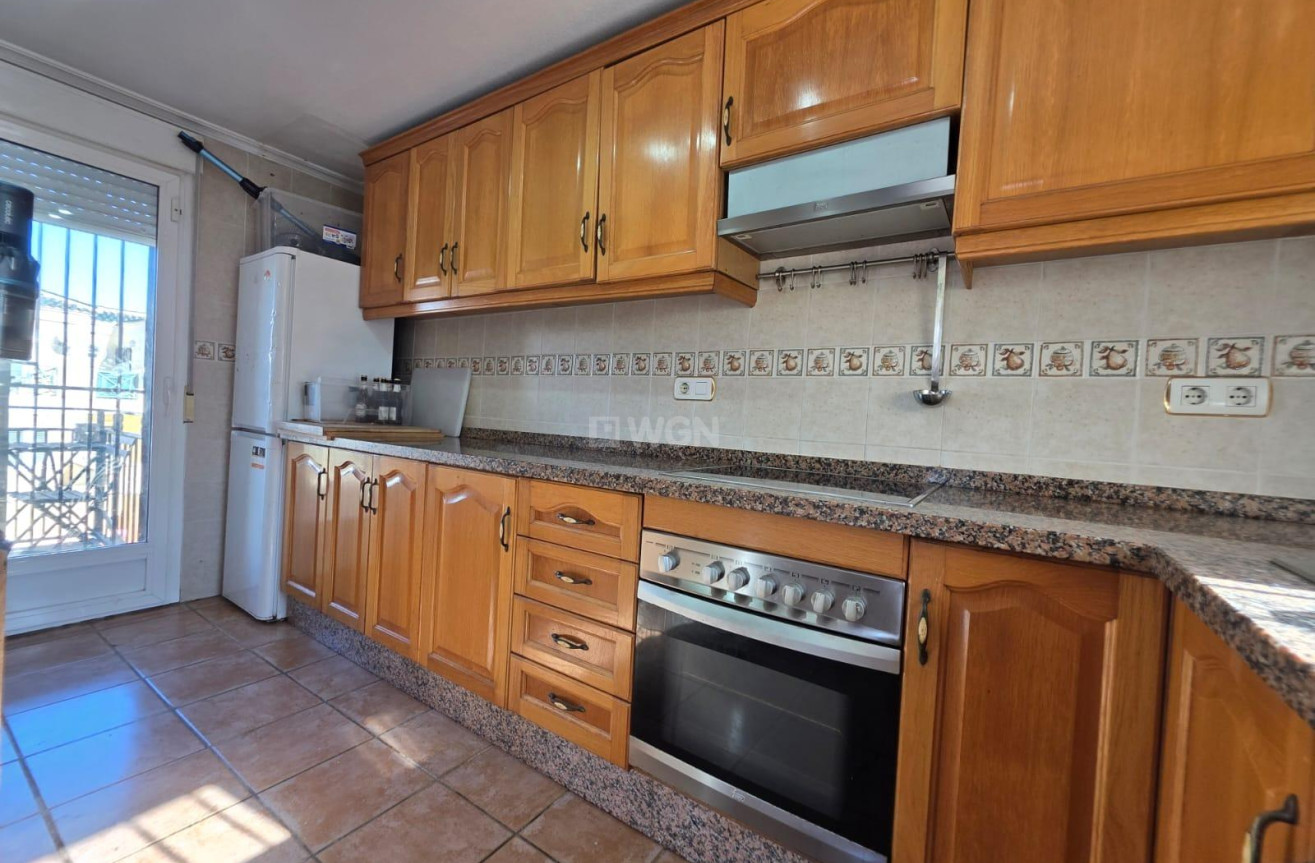 Odsprzedaż - Villa - Orihuela Costa - Villamartín-las Filipinas